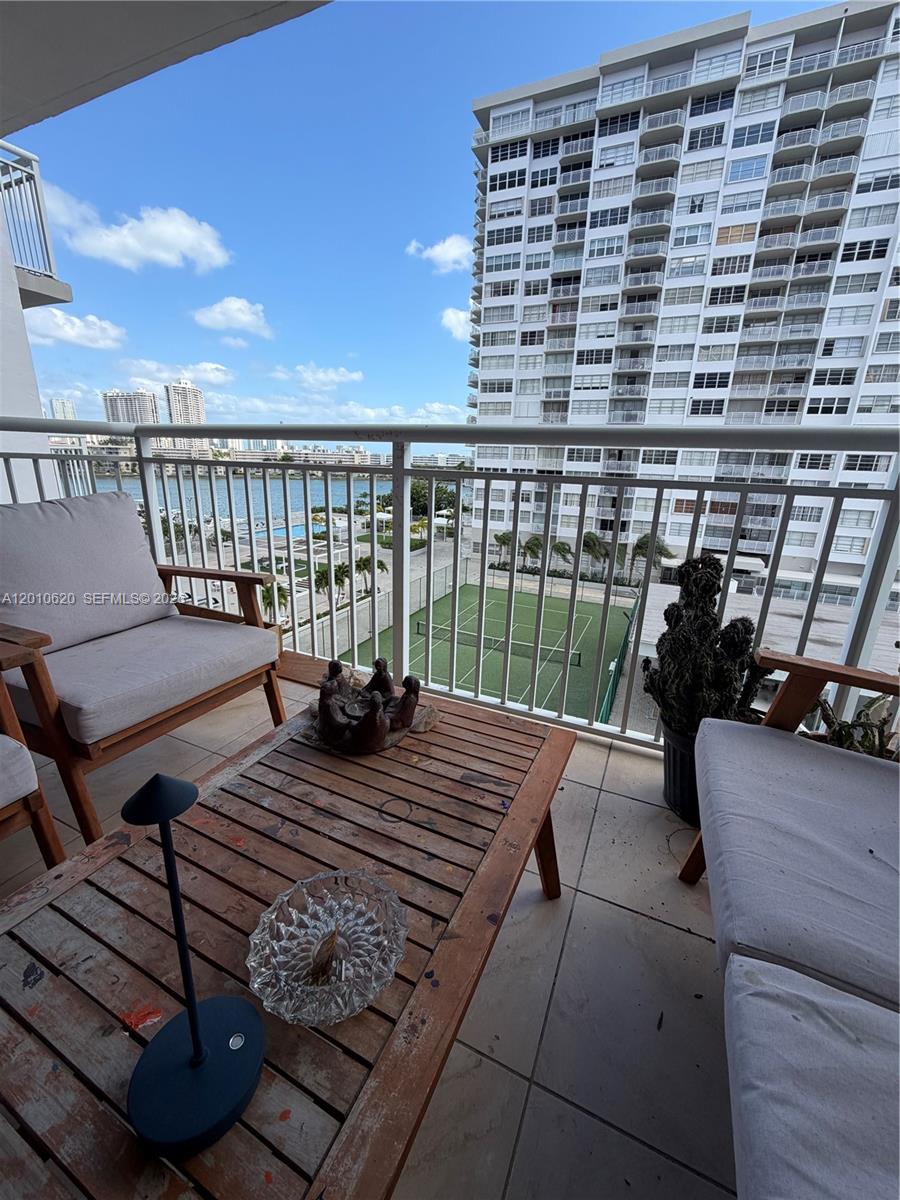 18061 Biscayne Boulevard 601 Property Photo 11