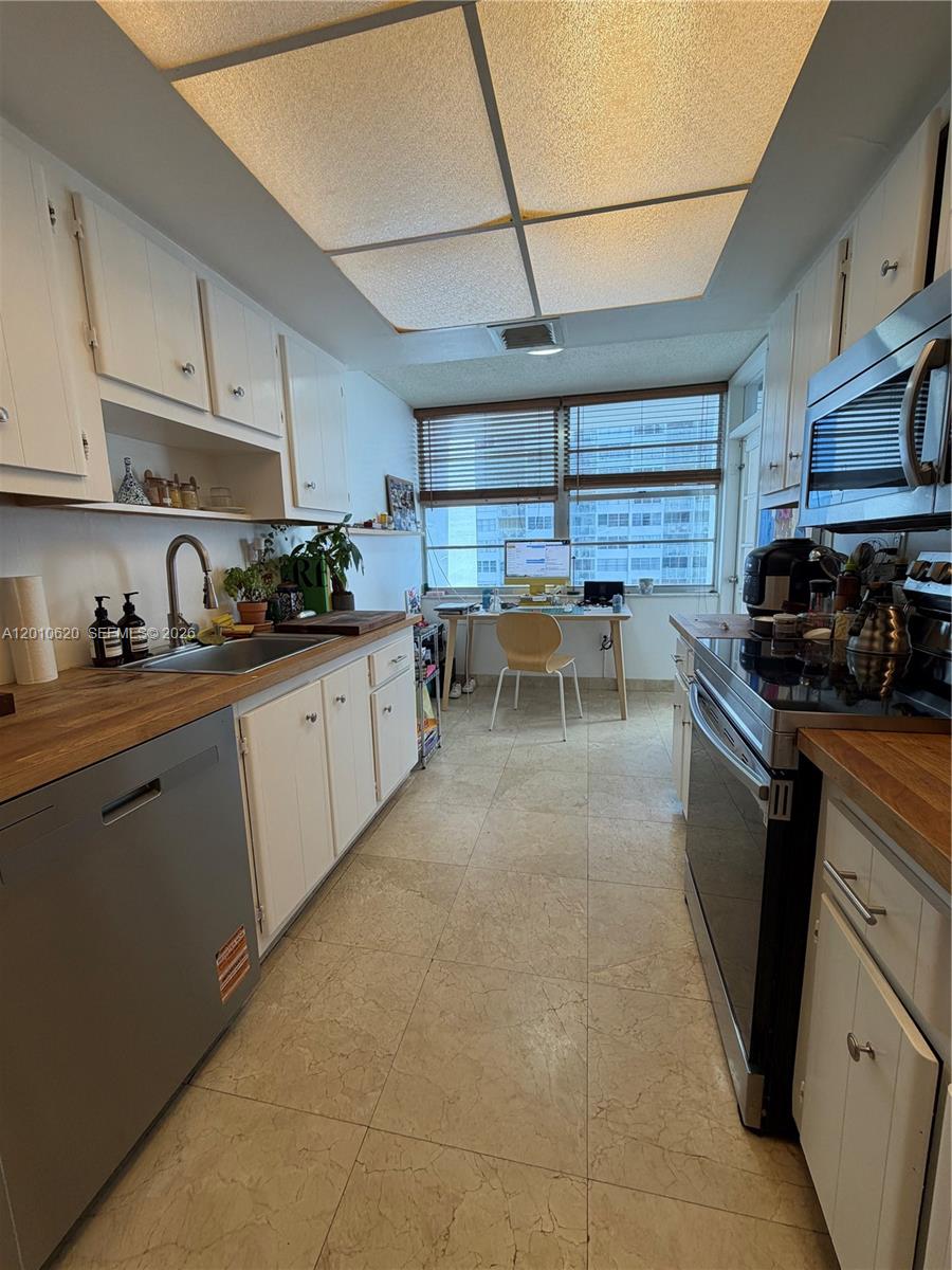 18061 Biscayne Boulevard 601 Property Photo 12