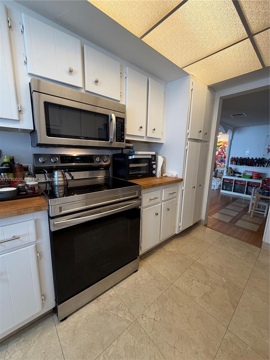 18061 Biscayne Boulevard 601 Property Photo 13