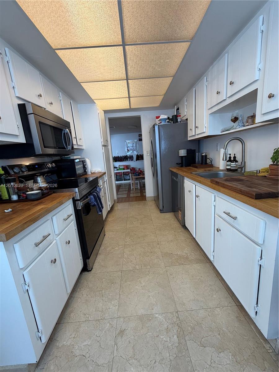 18061 Biscayne Boulevard 601 Property Photo 15