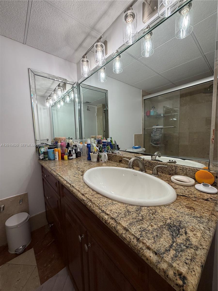 18061 Biscayne Boulevard 601 Property Photo 26