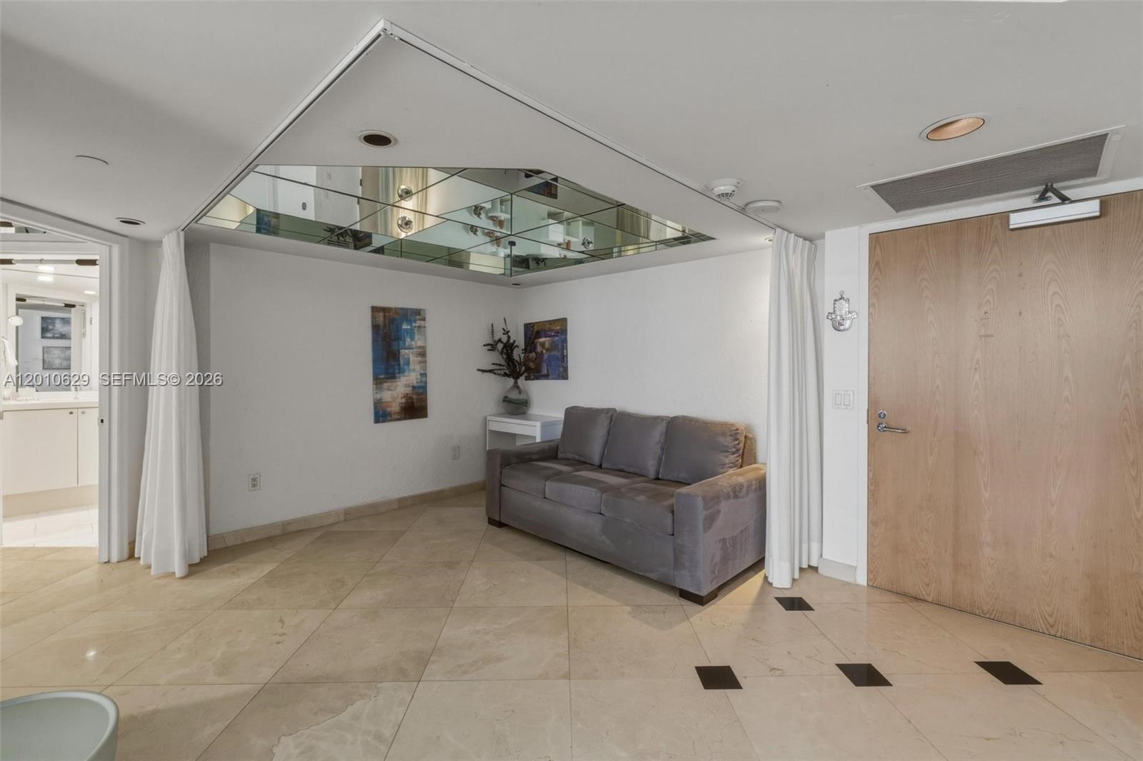 A12010629 Property Photo 16