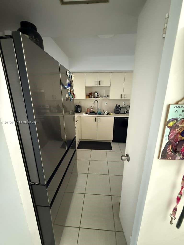 A12010641 Property Photo 4