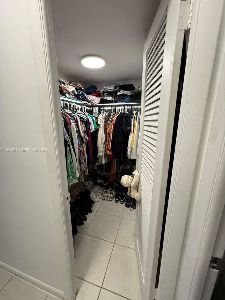 A12010641 Property Photo 15