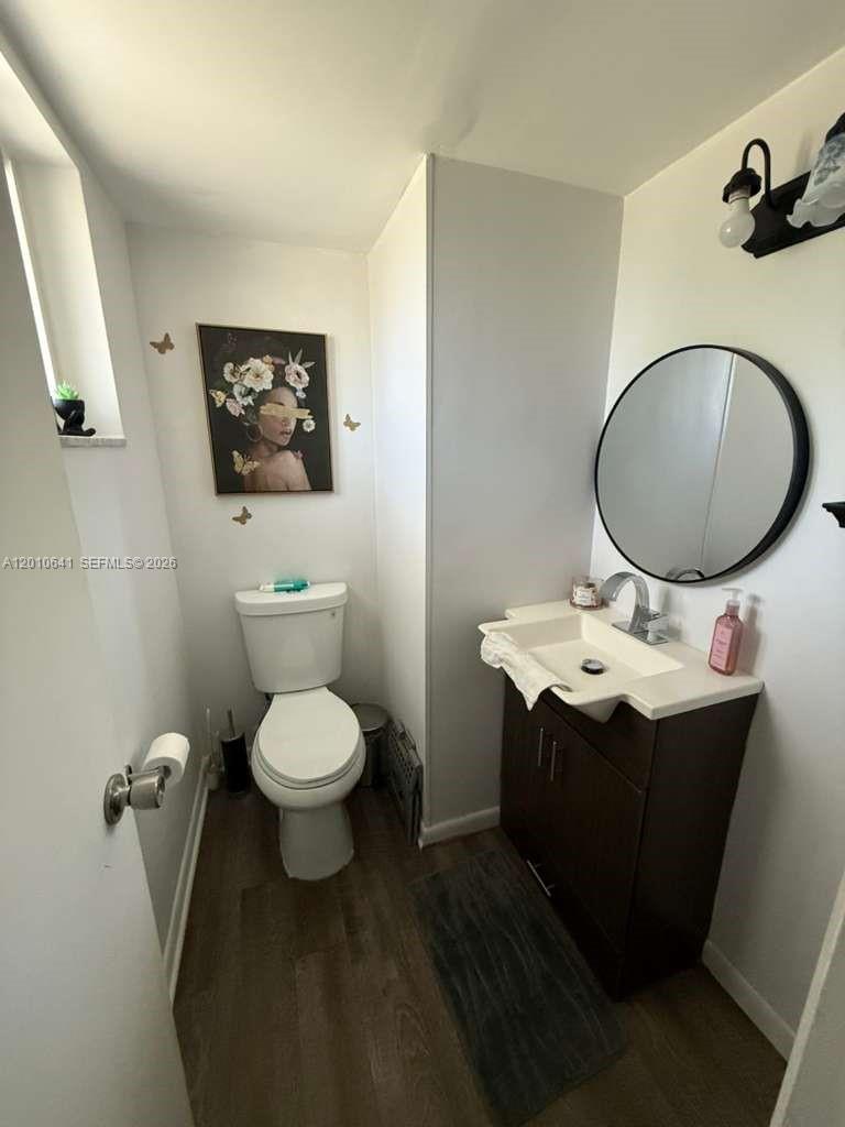 A12010641 Property Photo 17