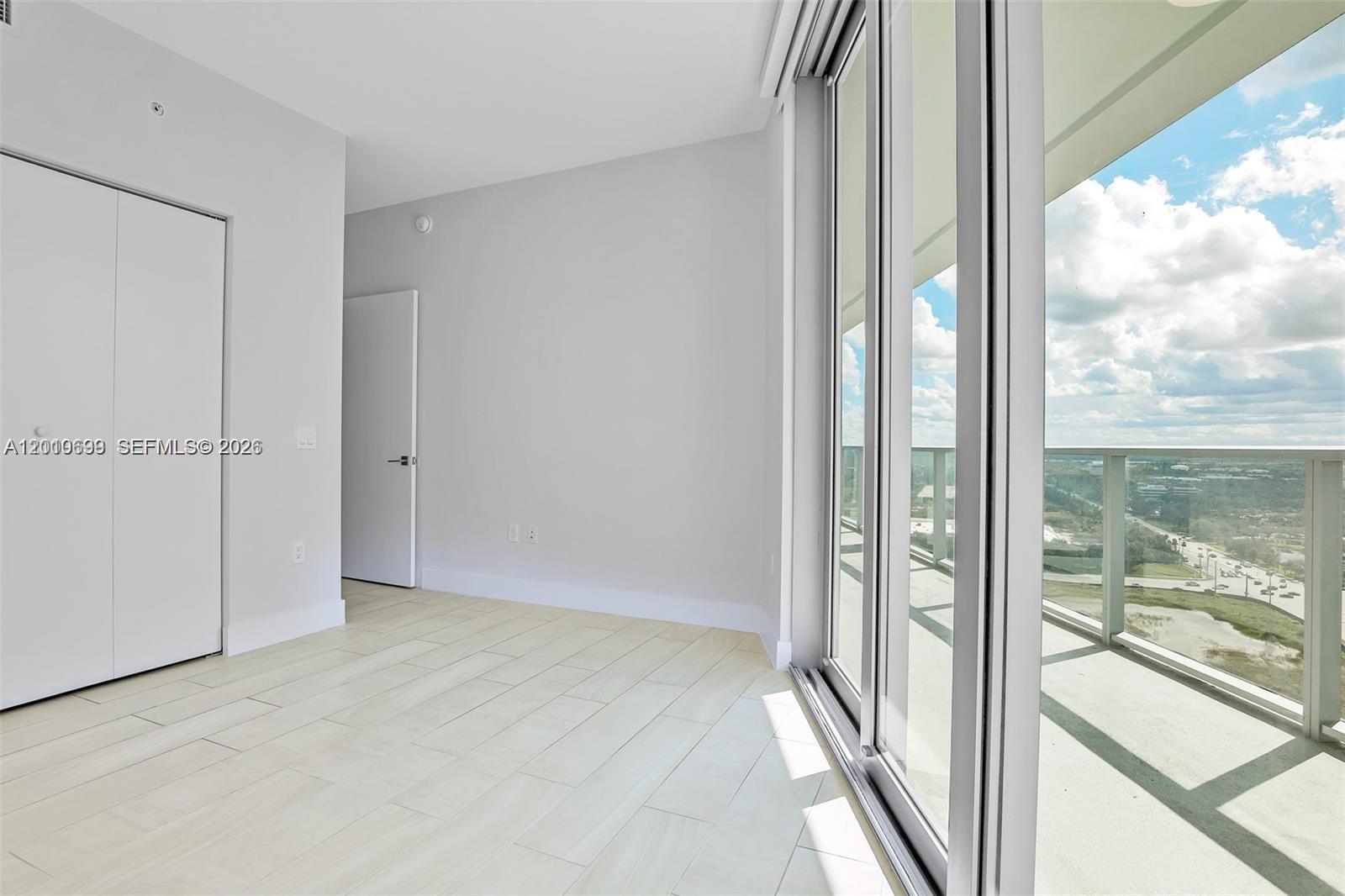 2000 Metropica Way 2204 Property Photo 10