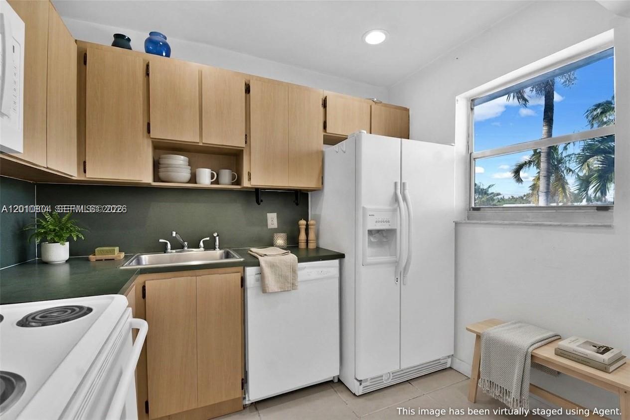 618 Euclid Avenue 303 Property Photo 4
