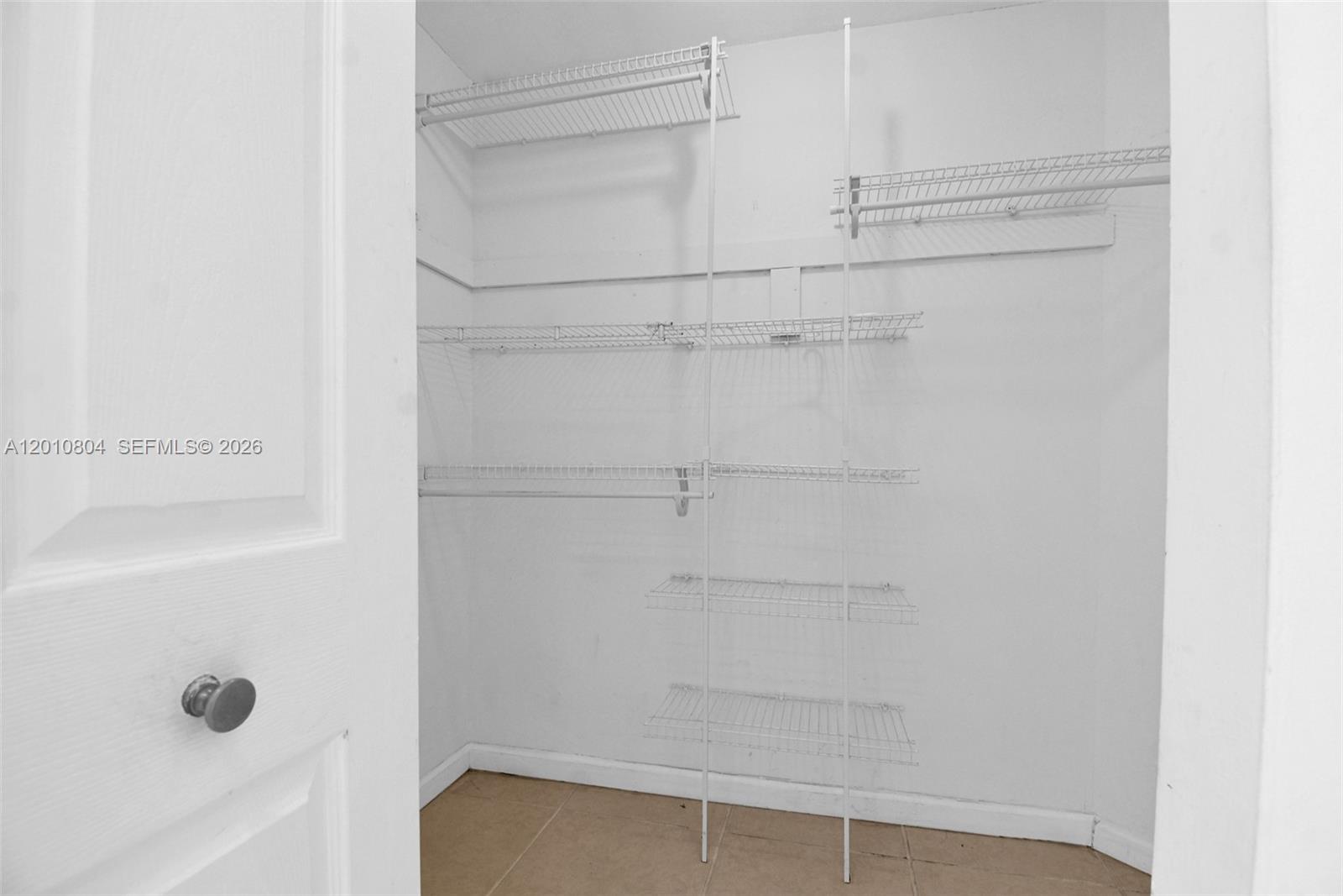618 Euclid Avenue 303 Property Photo 13