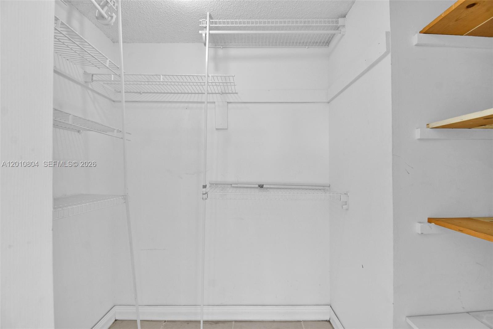 618 Euclid Avenue 303 Property Photo 14