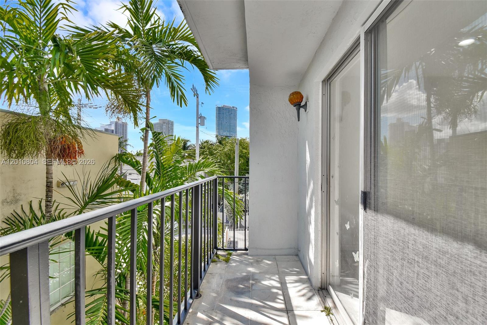 618 Euclid Avenue 303 Property Photo 18