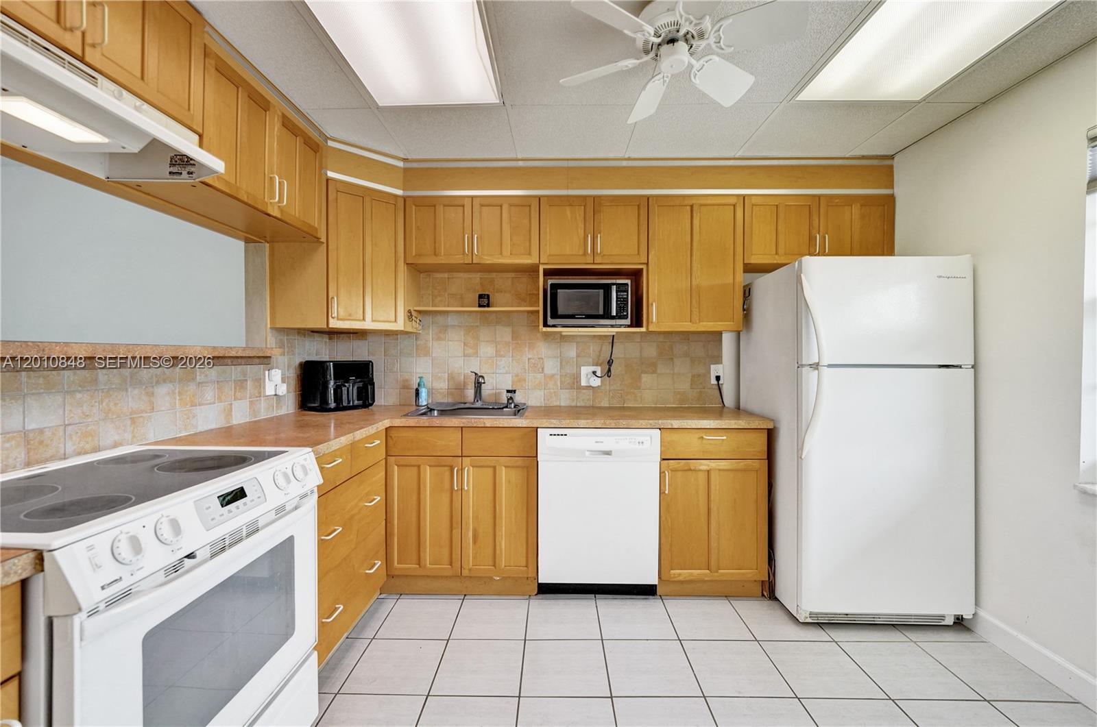 575 Oaks Lane 508 Property Photo 13