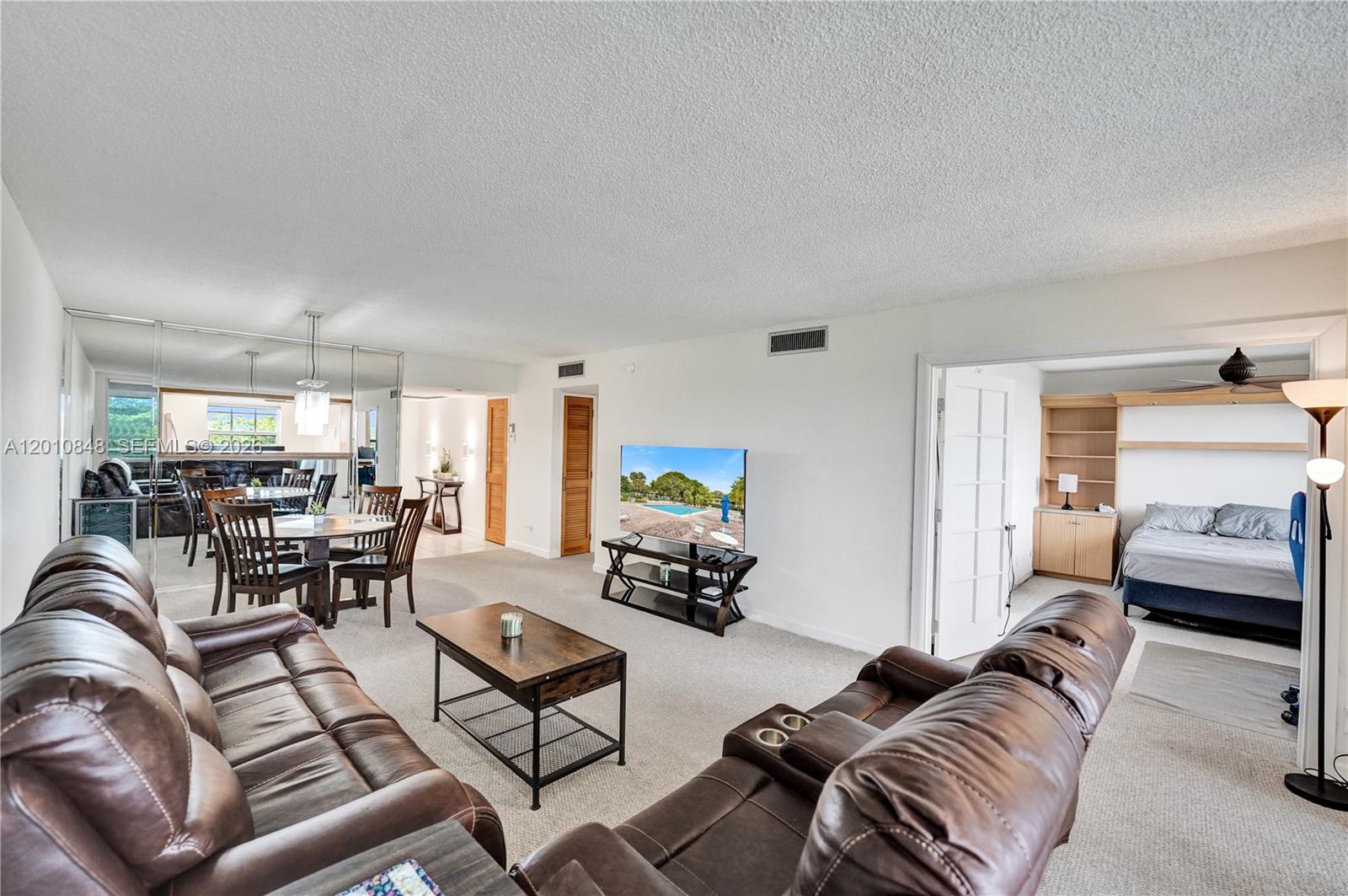 575 Oaks Lane 508 Property Photo 25