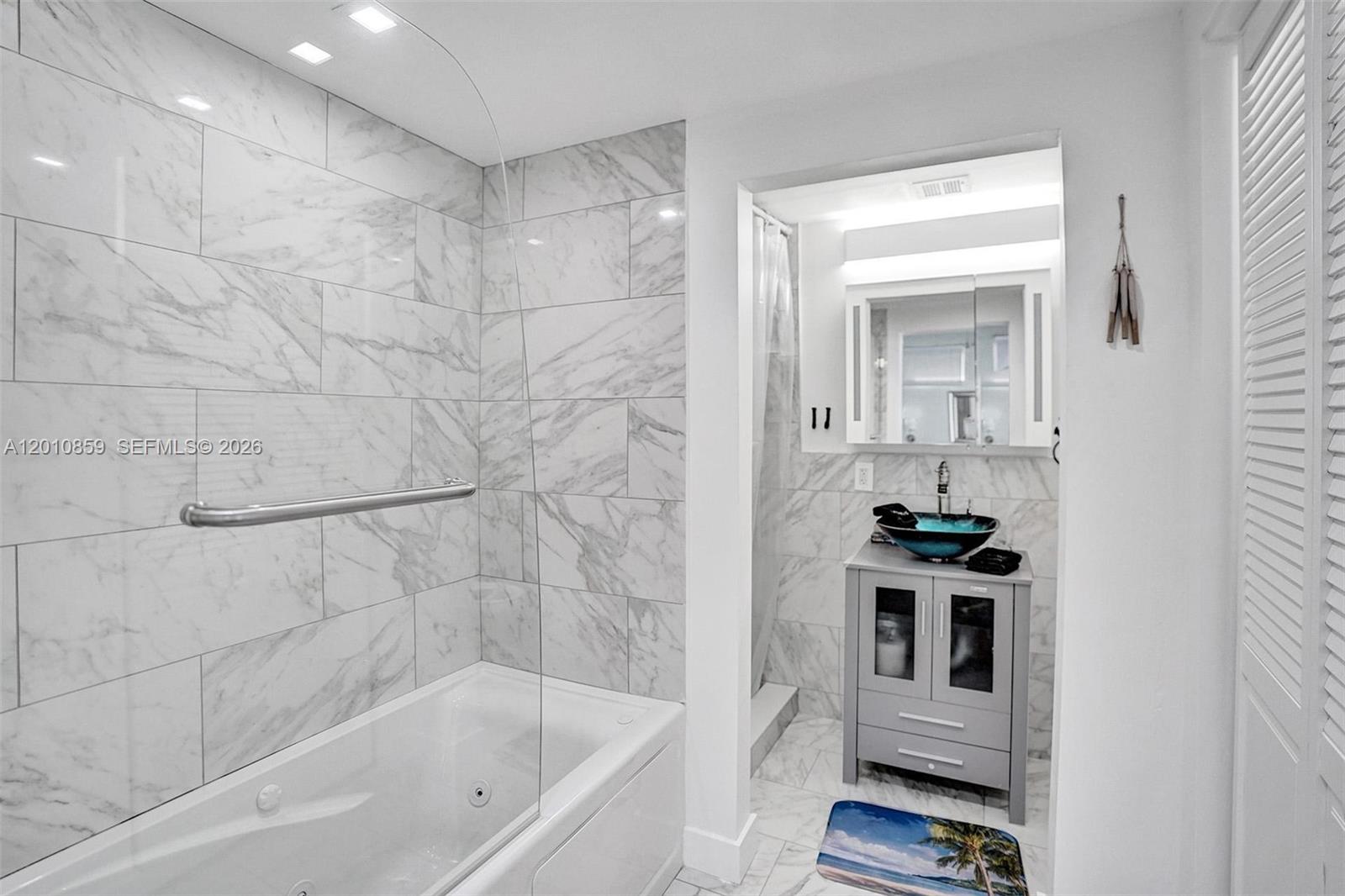 101 Sw 22nd Avenue 0 Property Photo 14