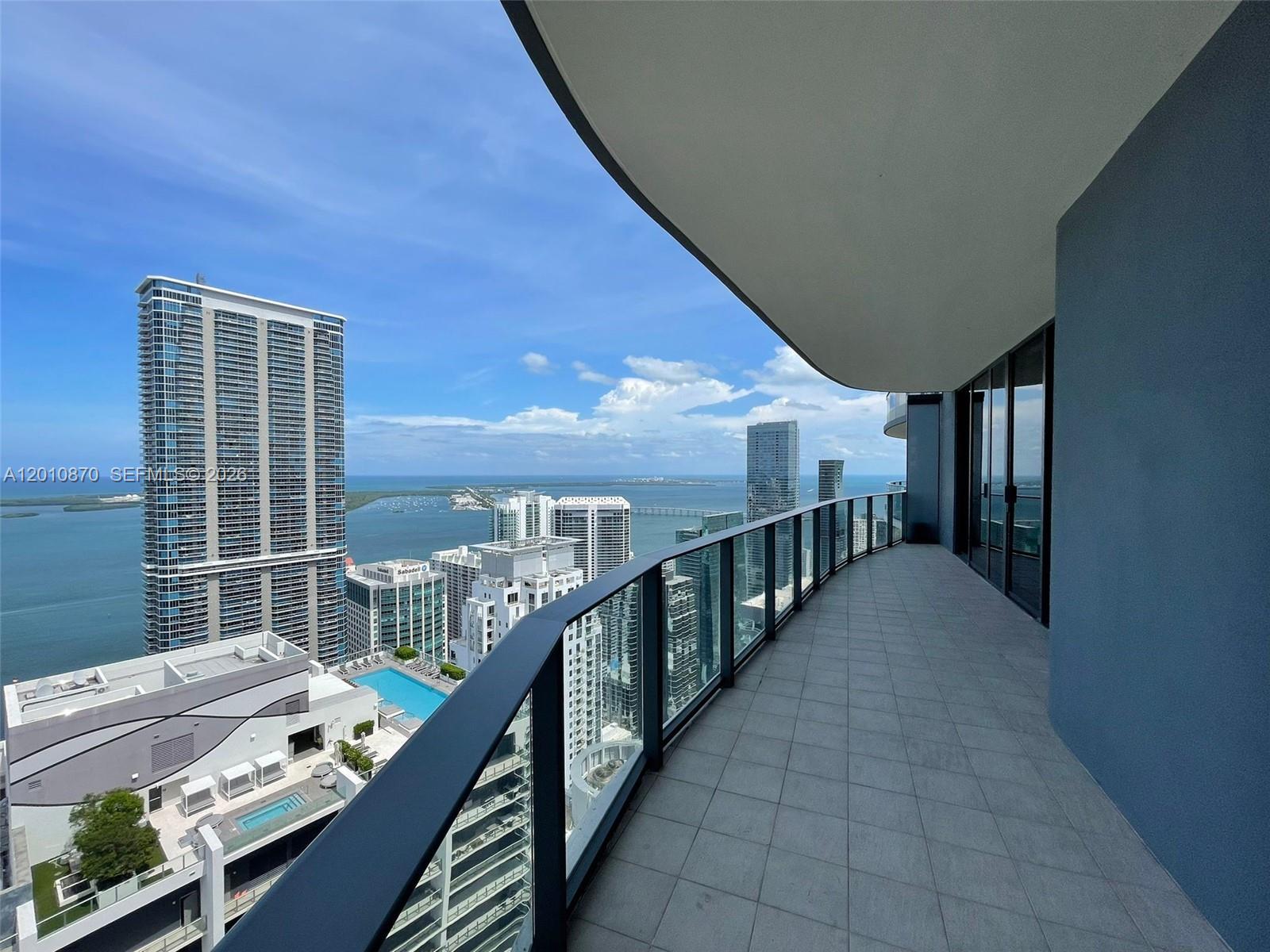 1000 Brickell Plaza Ph5908 Property Photo 3