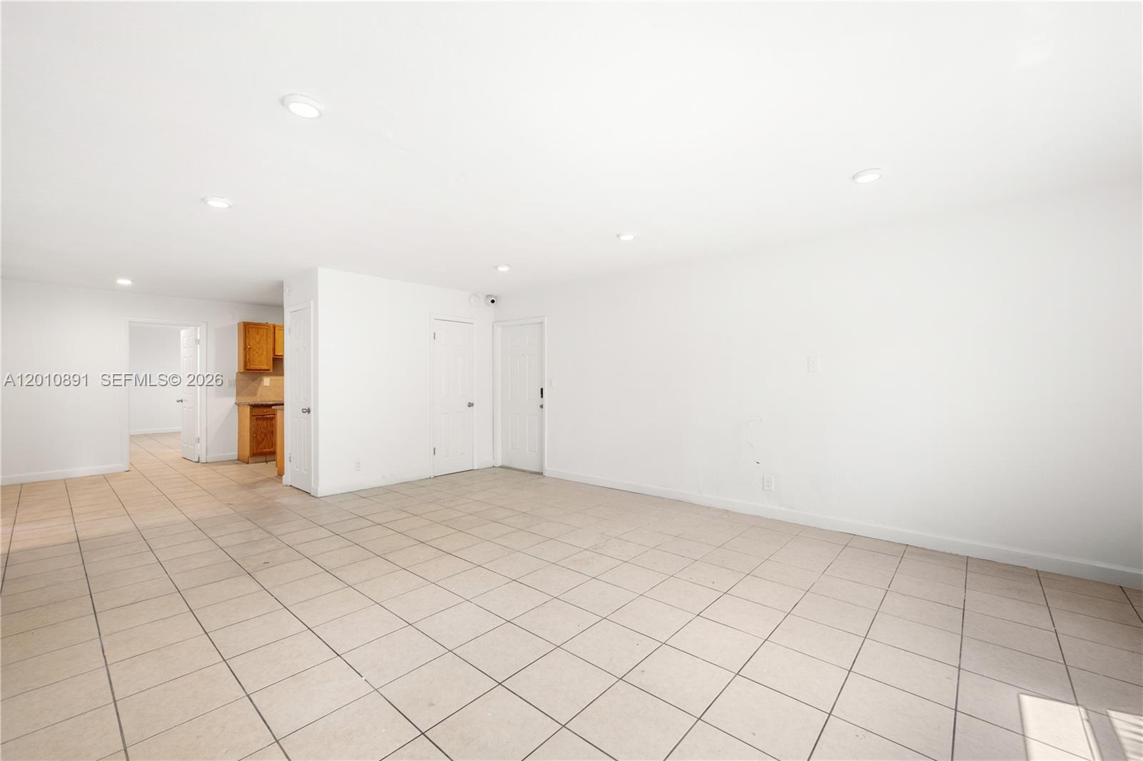 608 Sw 16th Avenue Property Photo 6