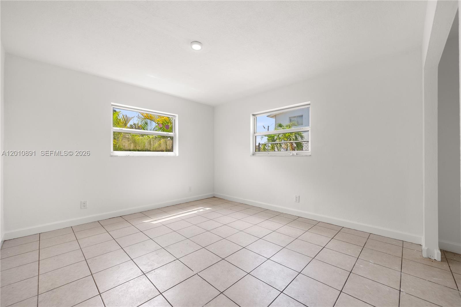 608 Sw 16th Avenue Property Photo 9