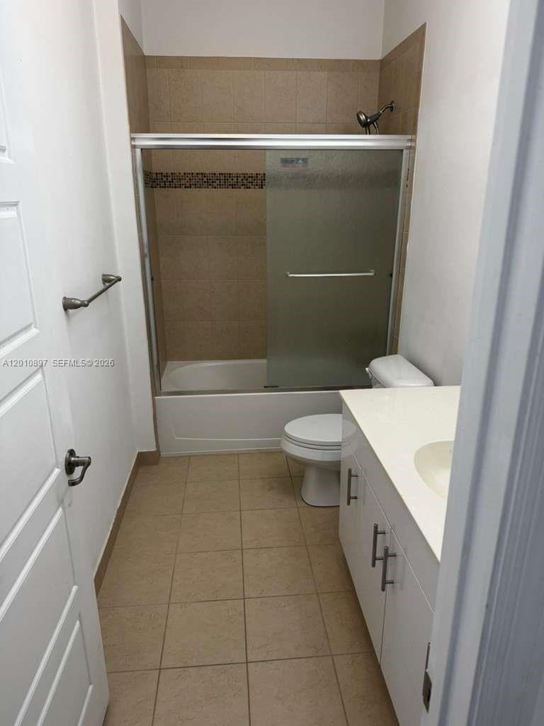 A12010897 Property Photo 14