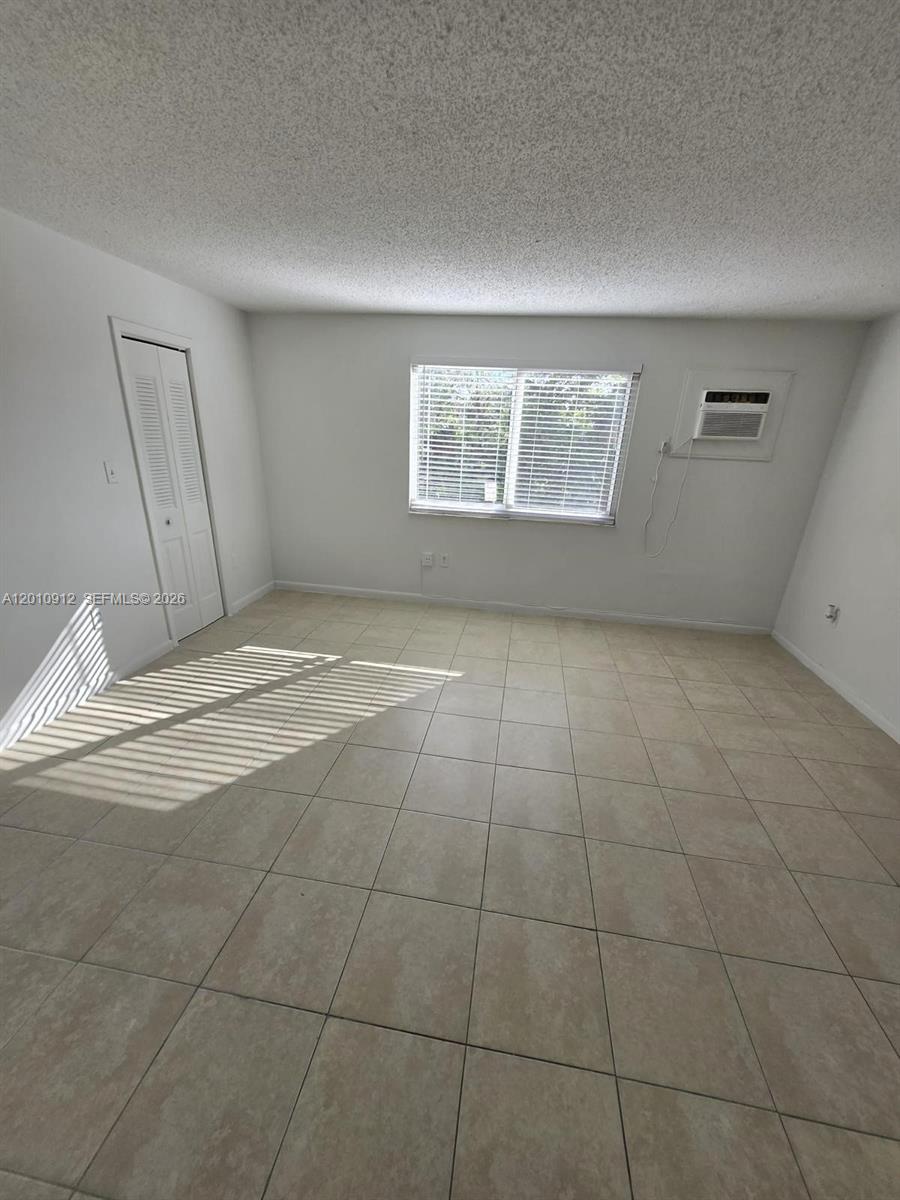 6980 Nw 186th Street 3-227a Property Photo 11