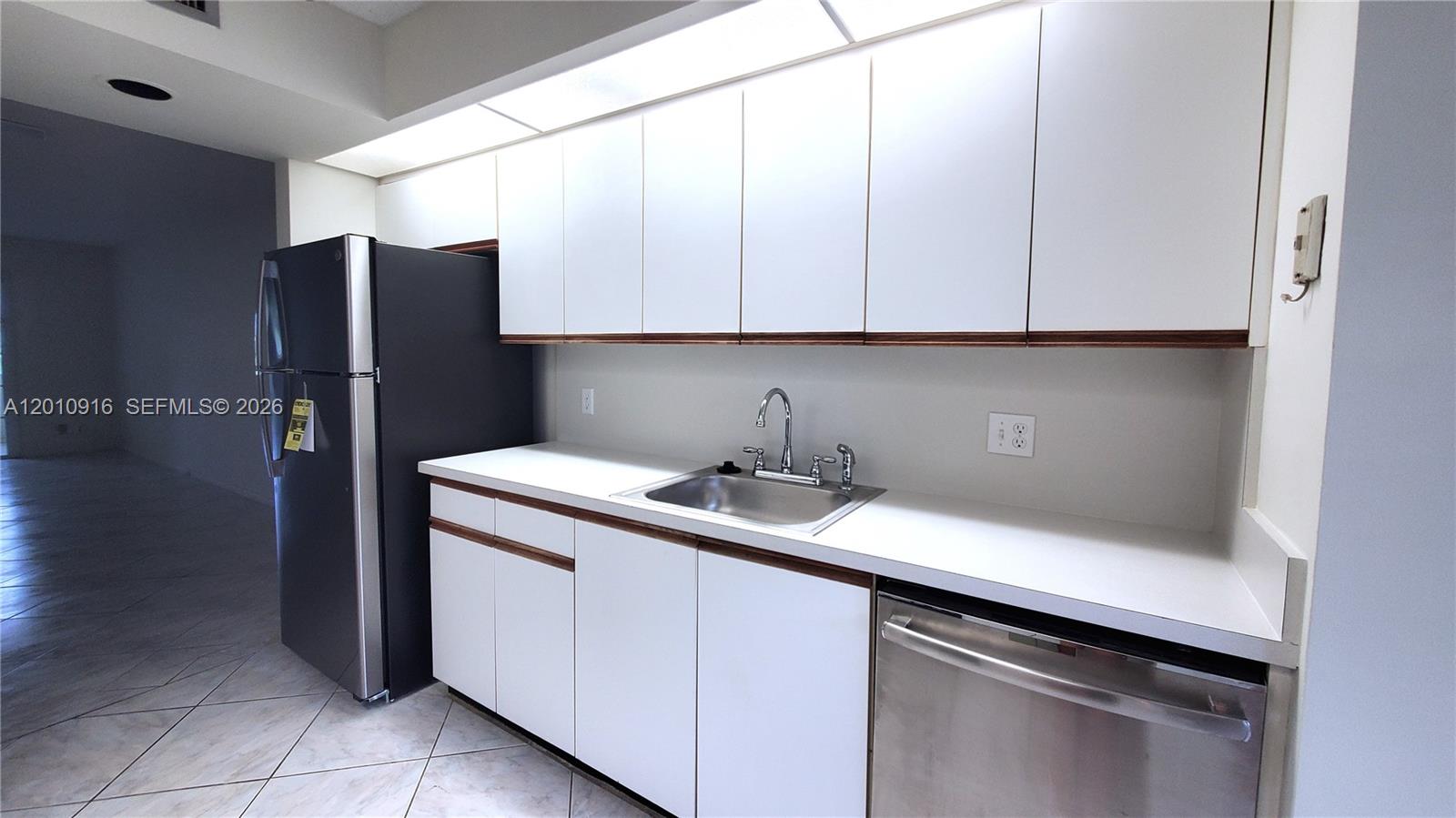 901 Sw 128th Avenue 311e Property Photo 12
