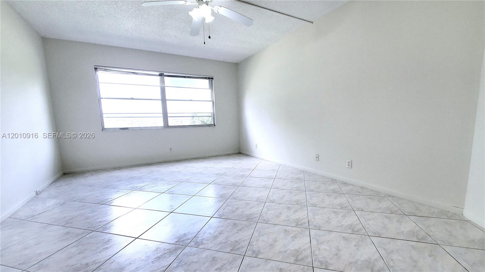901 Sw 128th Avenue 311e Property Photo 16