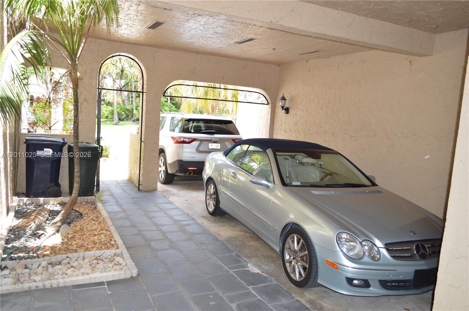 3932 Estepona Avenue 7d5 Property Photo 4
