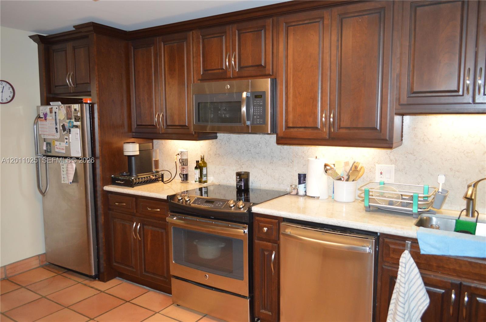 3932 Estepona Avenue 7d5 Property Photo 7