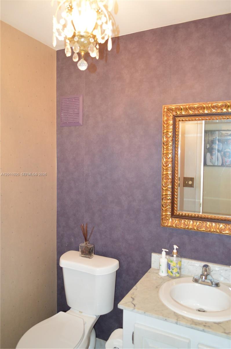 3932 Estepona Avenue 7d5 Property Photo 18
