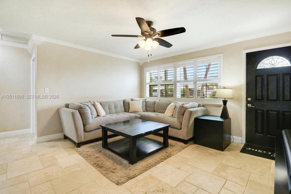 19049 Se Robert Drive Property Photo 4