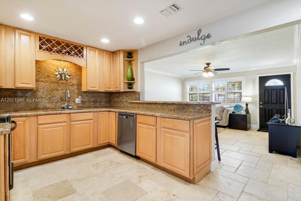 19049 Se Robert Drive Property Photo 8