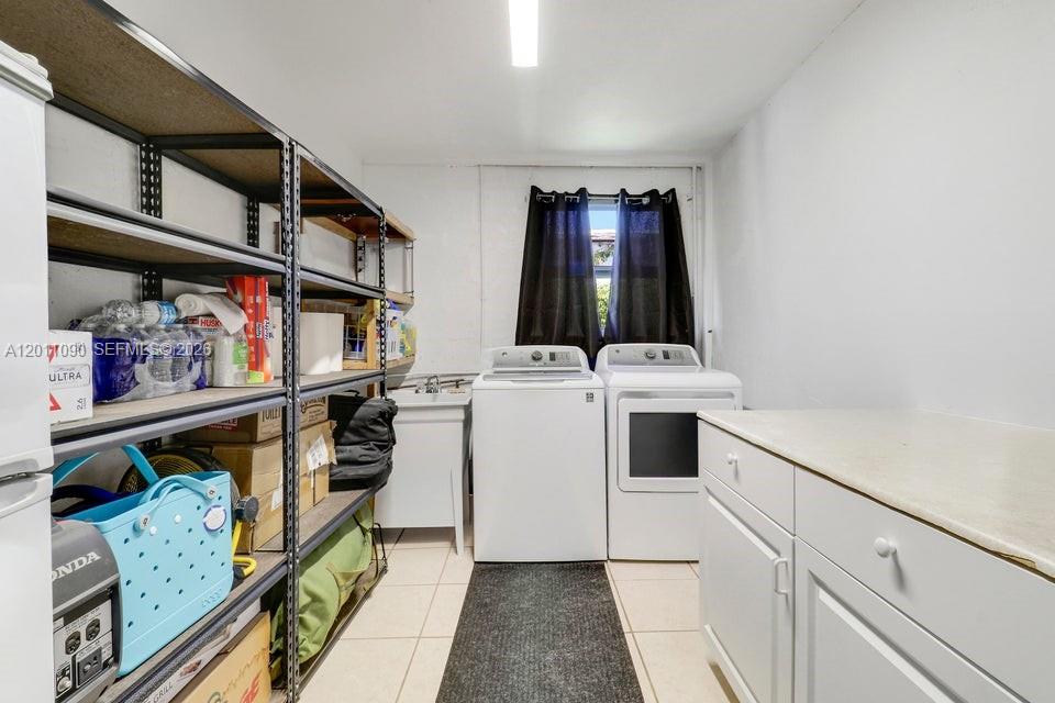19049 Se Robert Drive Property Photo 30