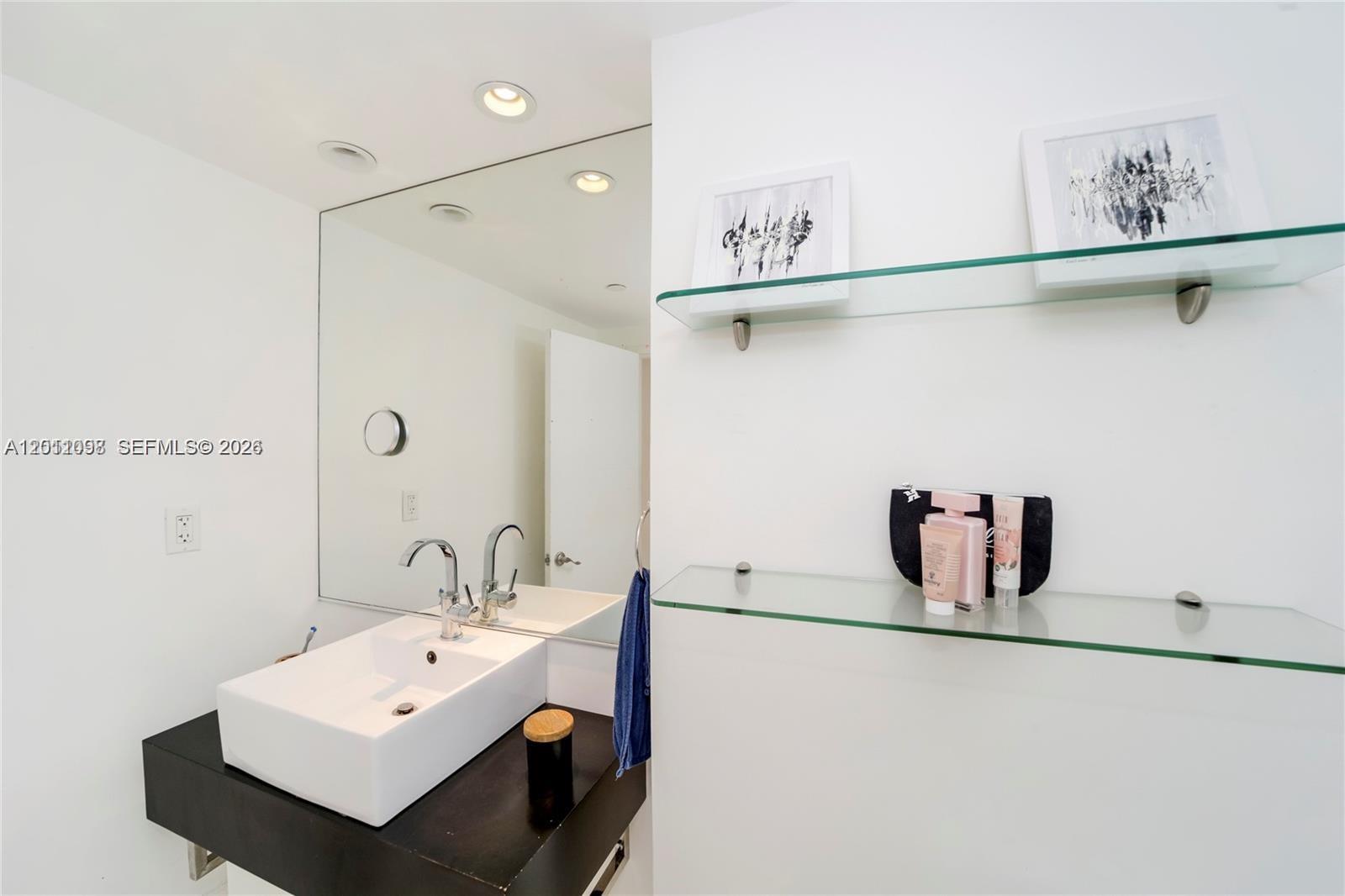 100 Lincoln Road 605 Property Photo 11