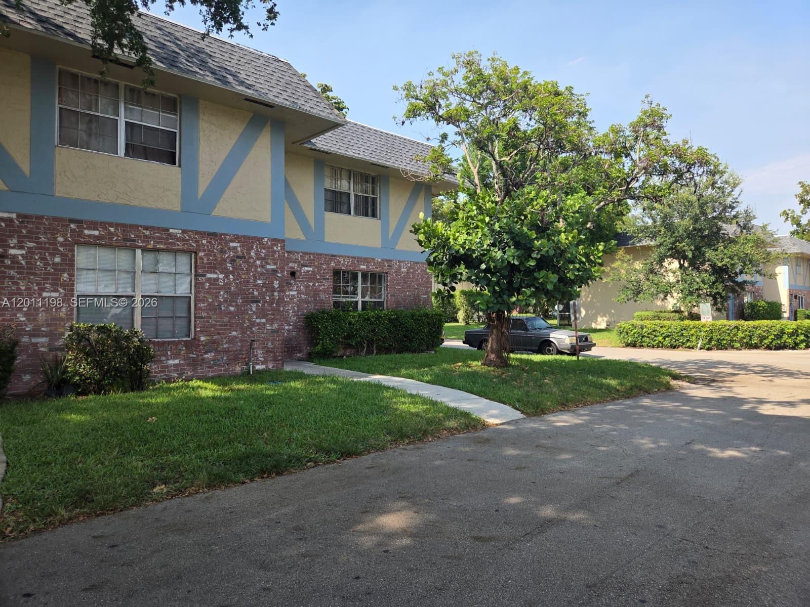 7505 Kimberly Boulevard 122