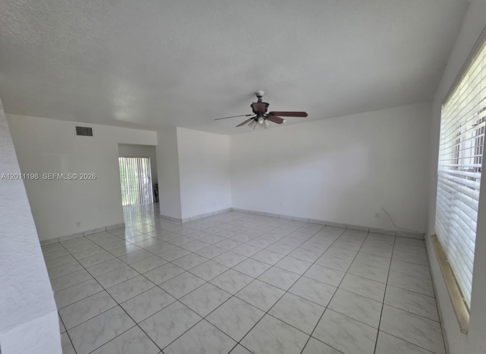 7505 Kimberly Boulevard 122 Property Photo 10