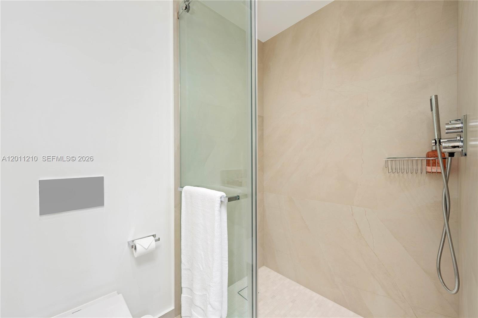 19242 Fisher Island Drive 19242 Property Photo 29