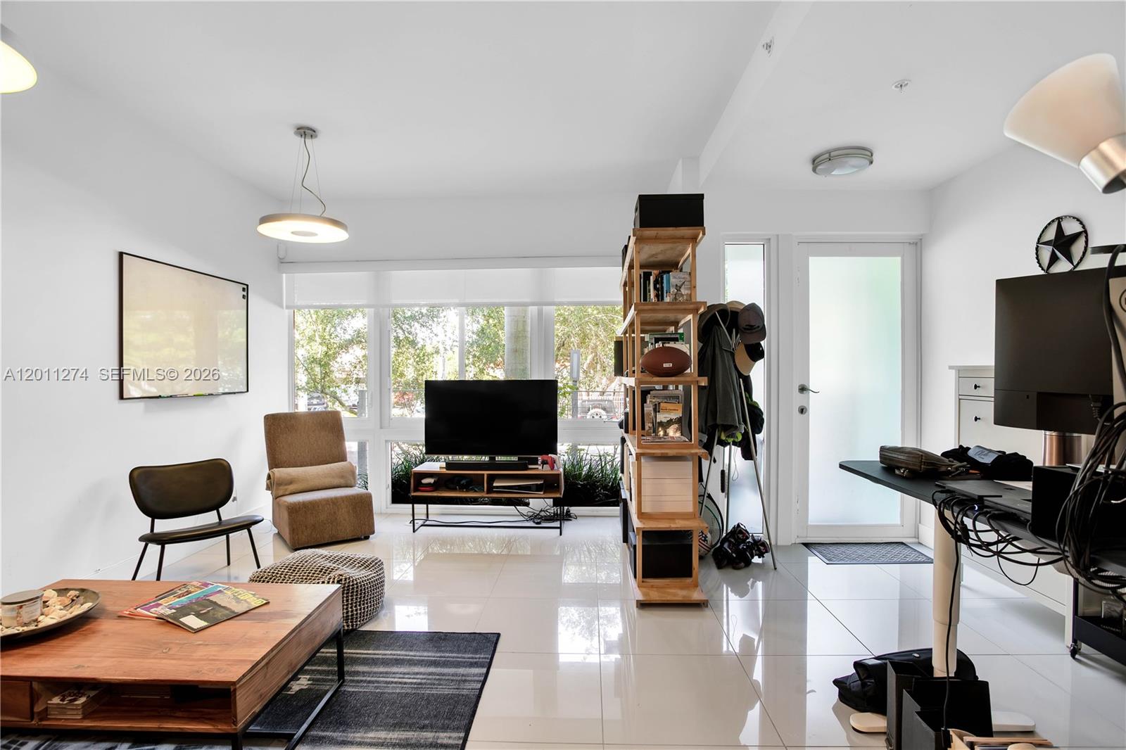 87 N Shore Drive Property Photo 1