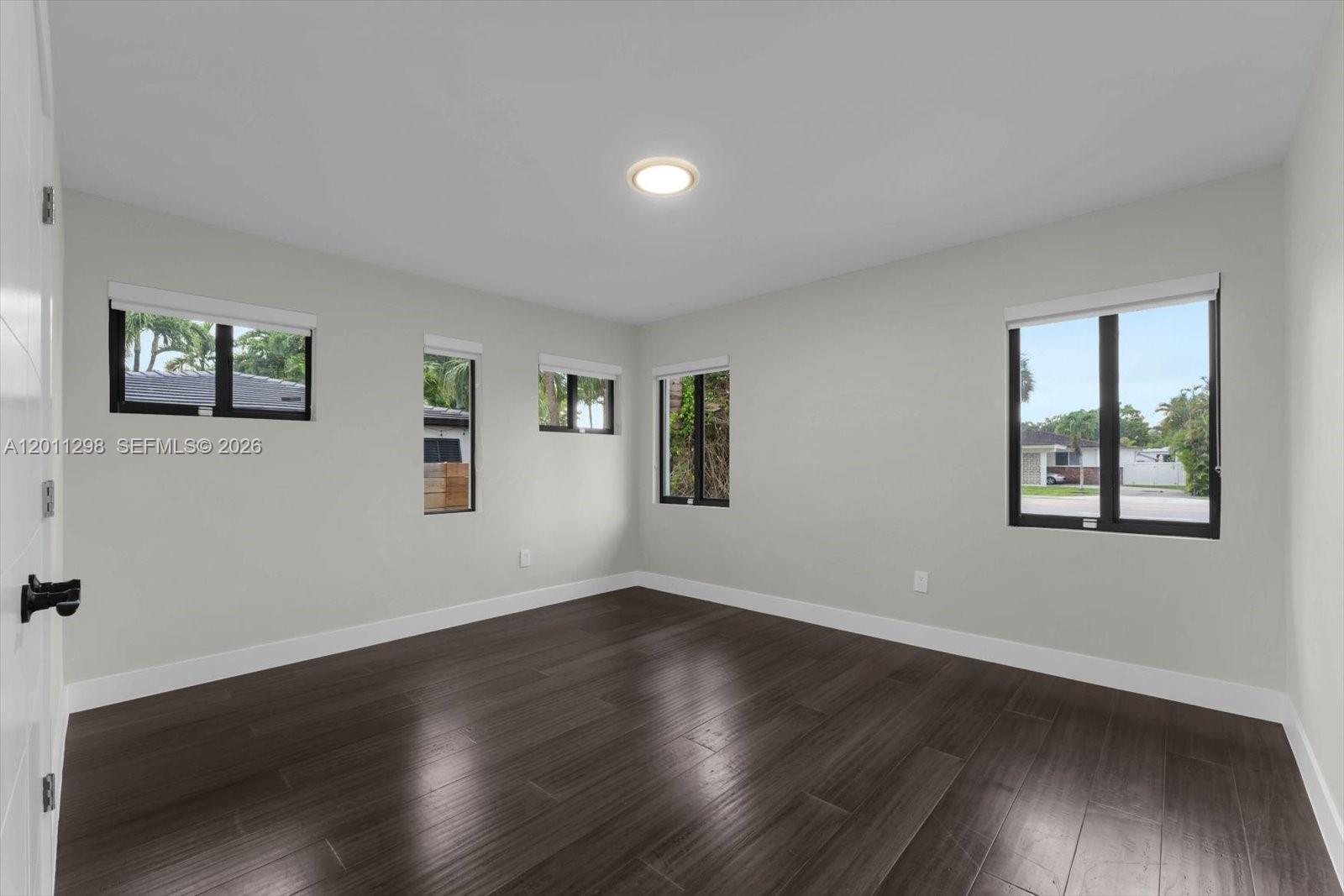 29 Ne 95th Street Property Photo 21