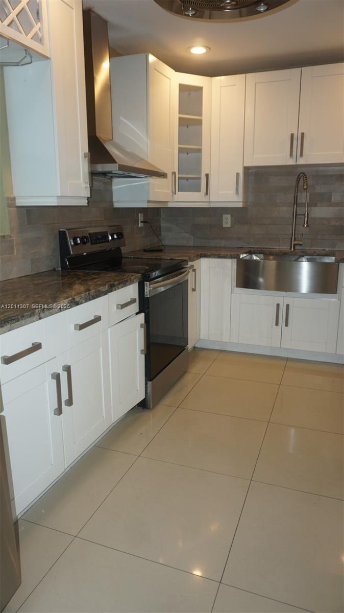 335 Nw 187th Street Property Photo 8