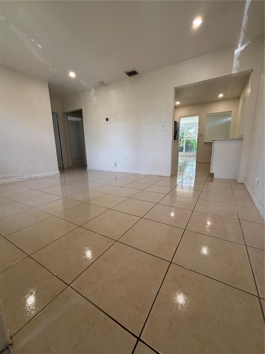 822 Avenida Hermosa Property Photo 2