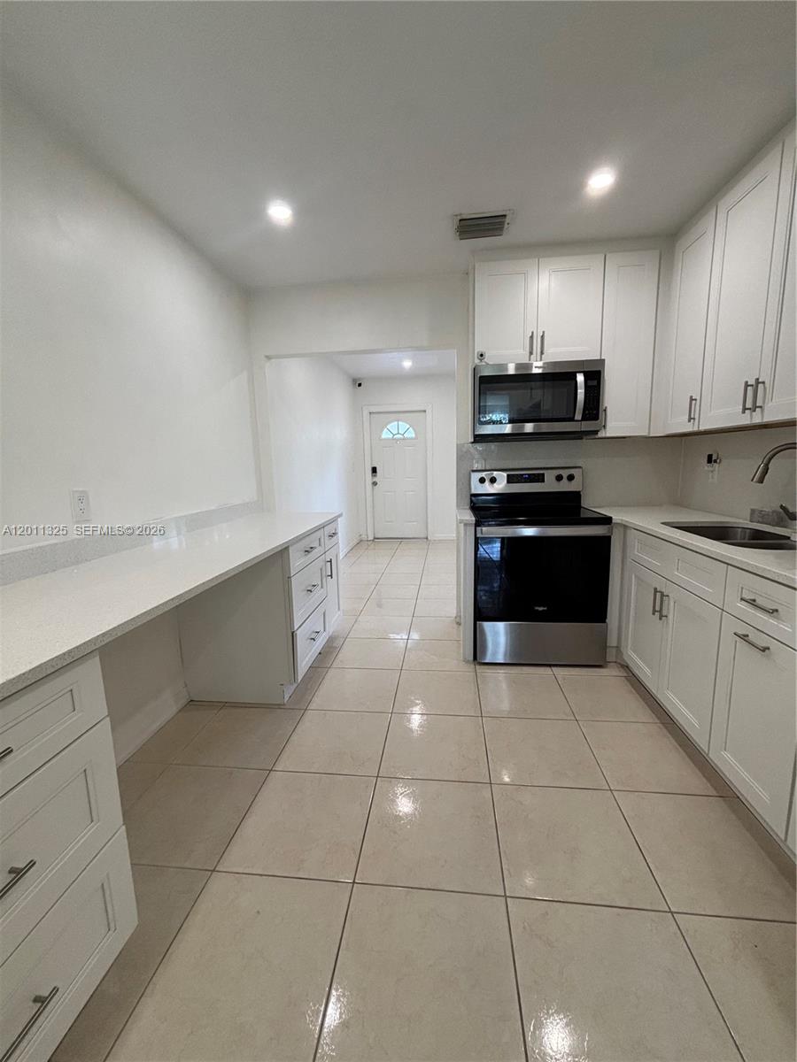 822 Avenida Hermosa Property Photo 4