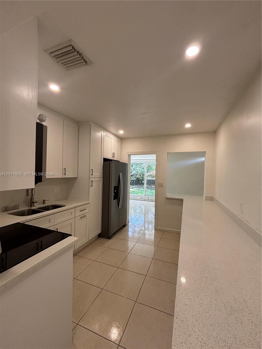 822 Avenida Hermosa Property Photo 6