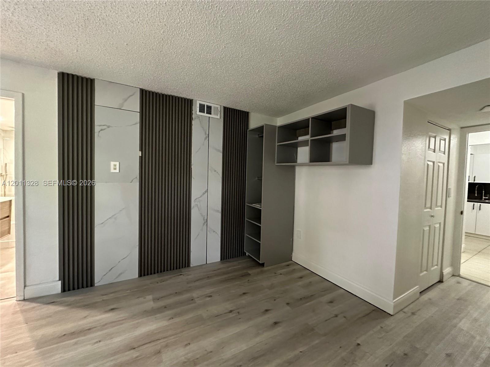 4215 N University Drive 101 Property Photo 14
