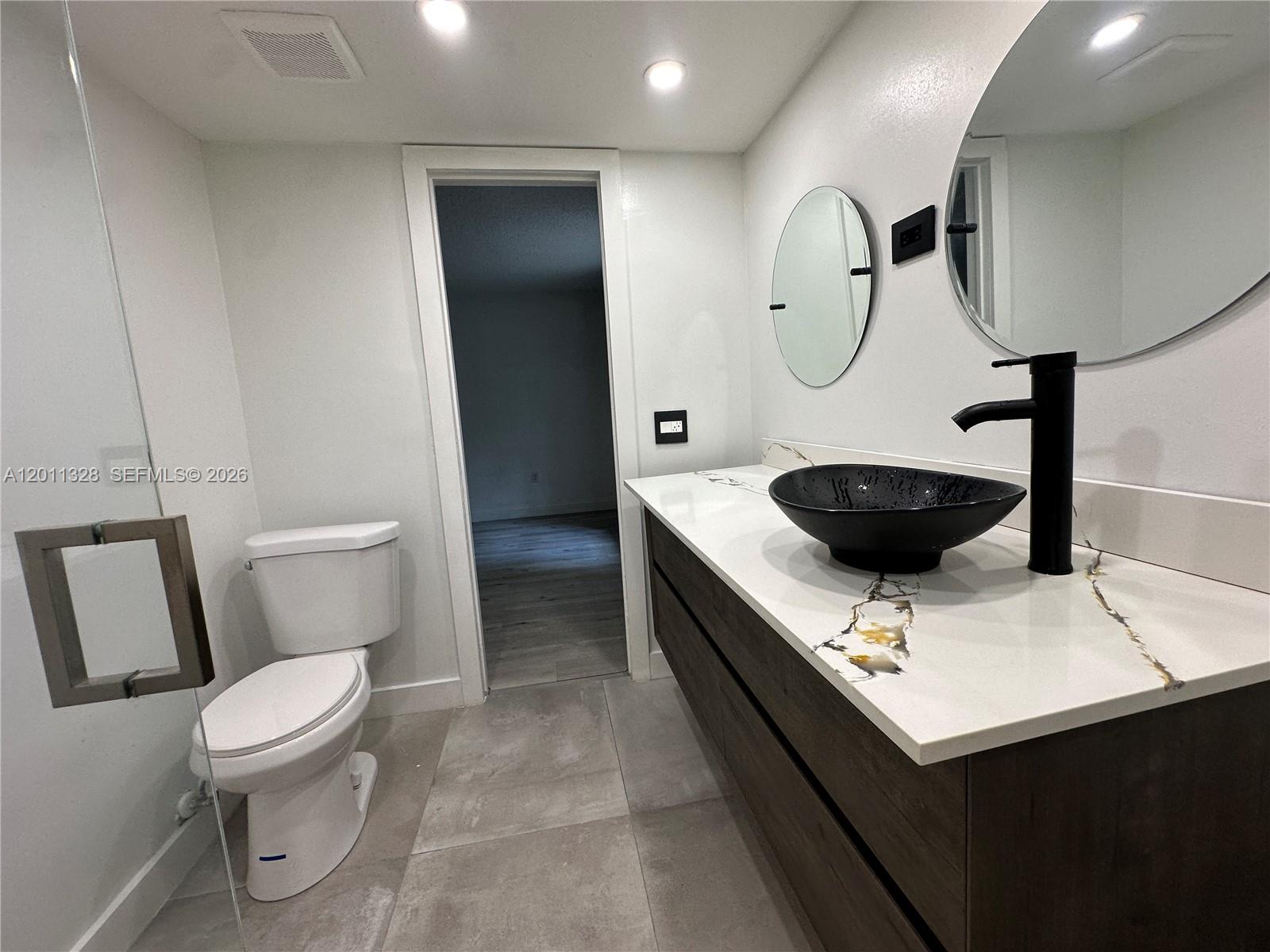 4215 N University Drive 101 Property Photo 15