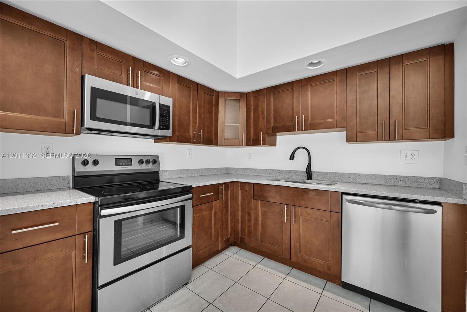 12438 Sw 115th Terrace Property Photo 5