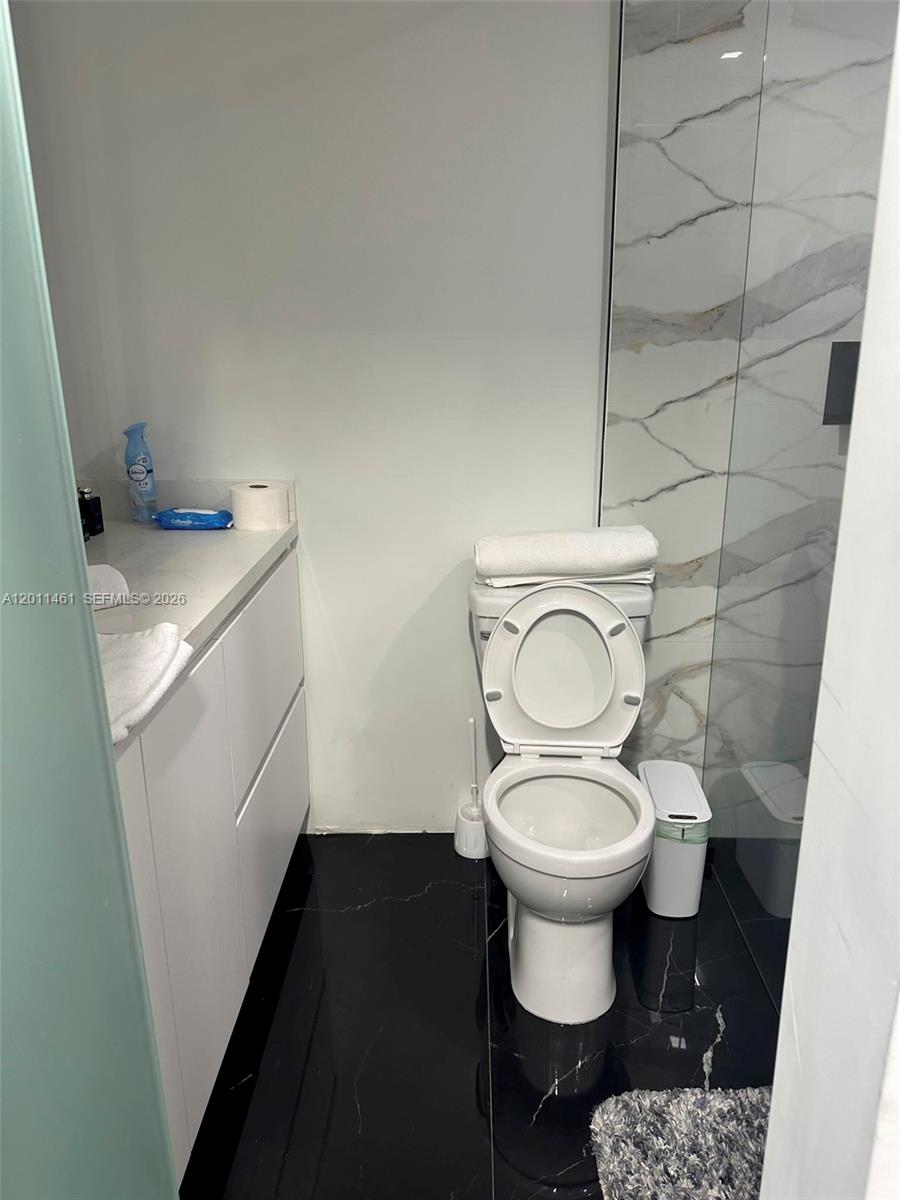 709 Sw 79th Terrace Property Photo 8