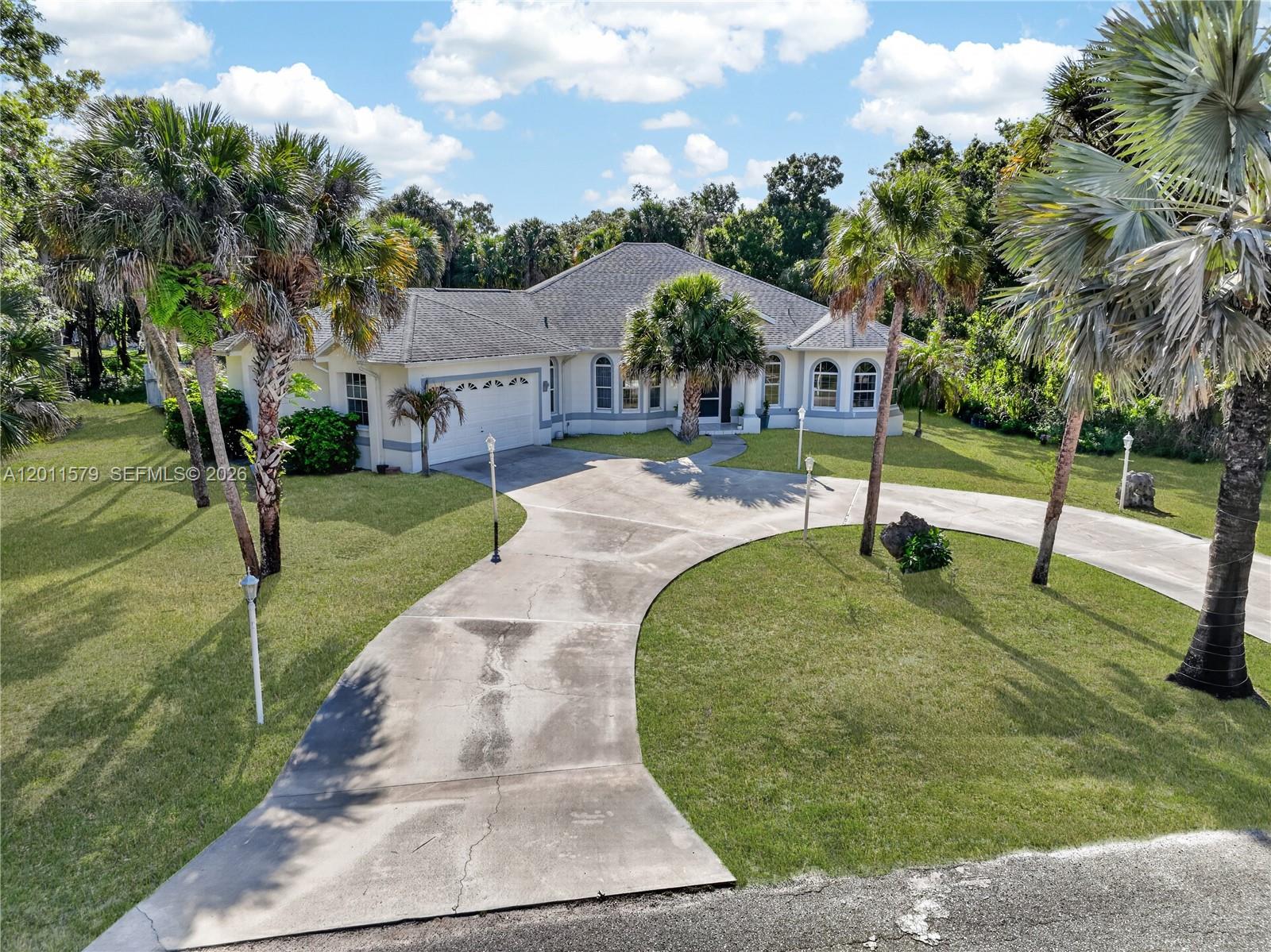 A12011579 Property Photo 2