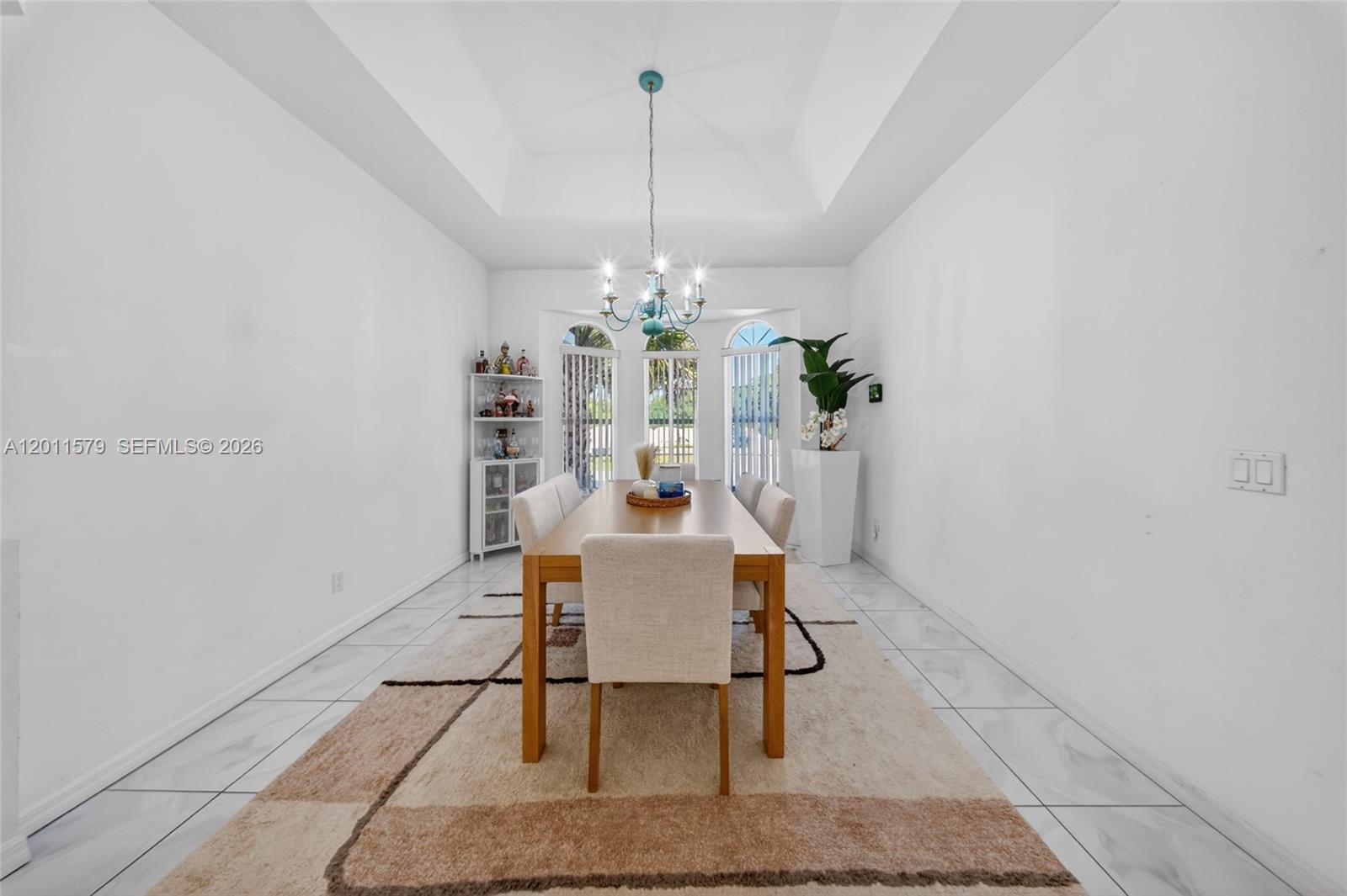A12011579 Property Photo 9