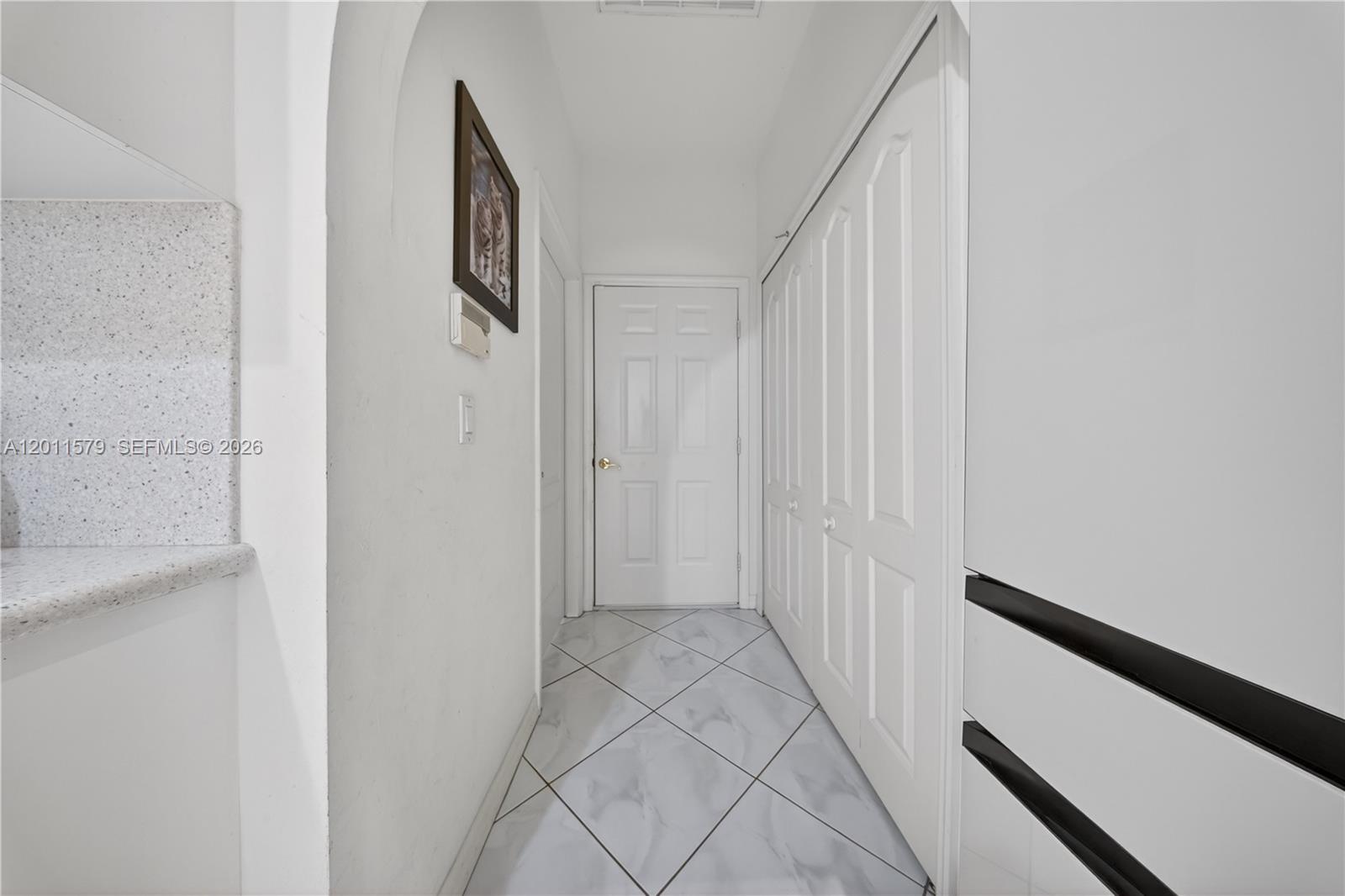 A12011579 Property Photo 13