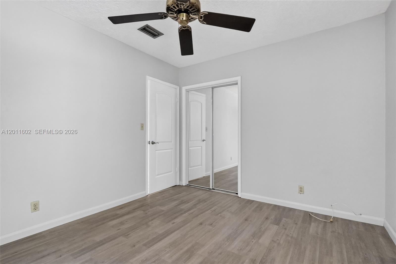 40 Se 8th Street Property Photo 15