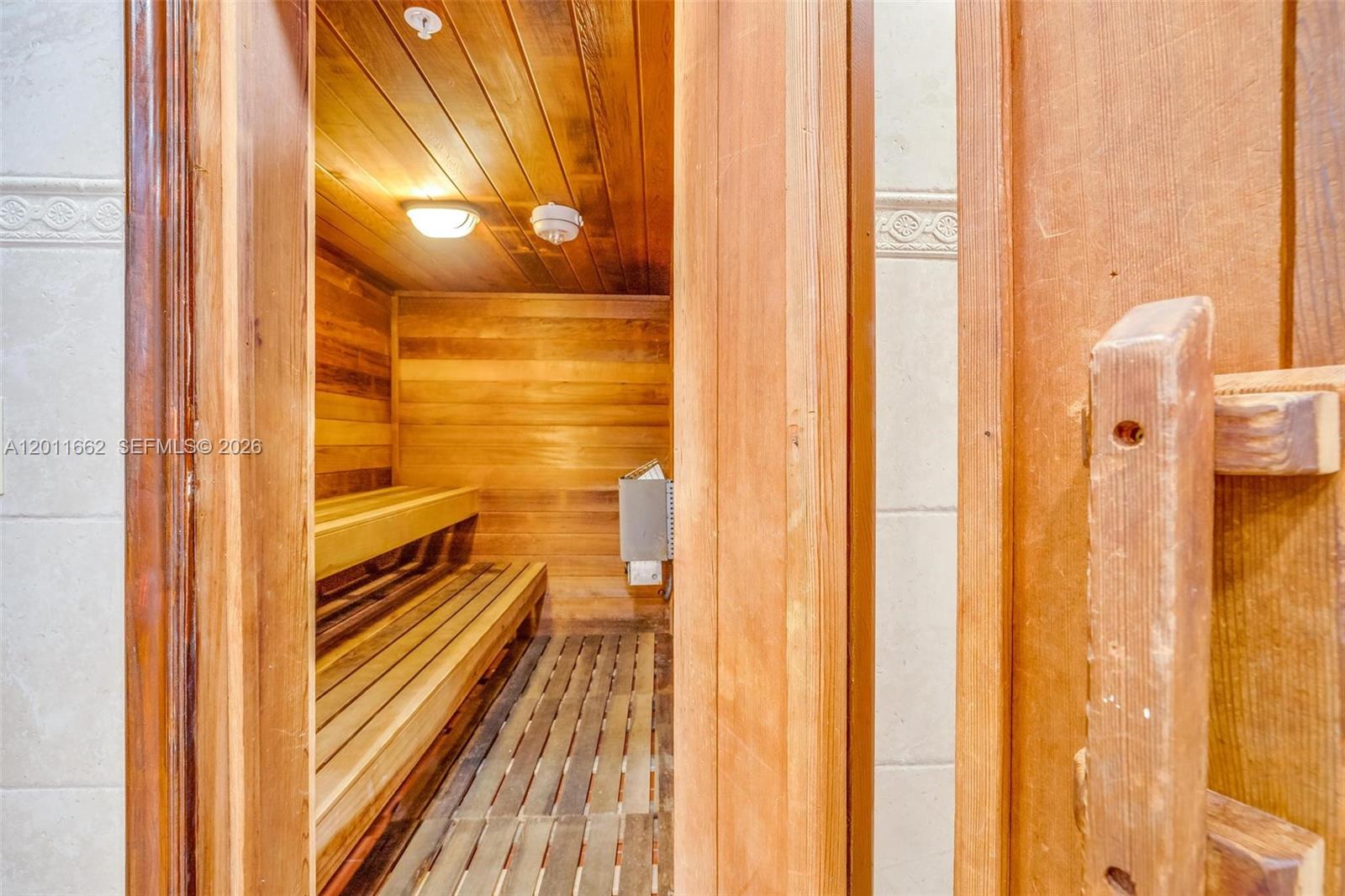 A12011662 Property Photo 24