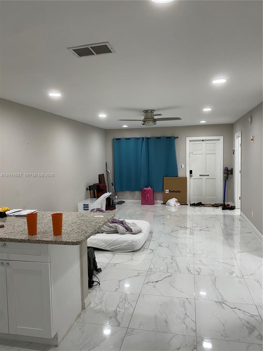 7761 Nw 42nd Place 1-2 Property Photo 18